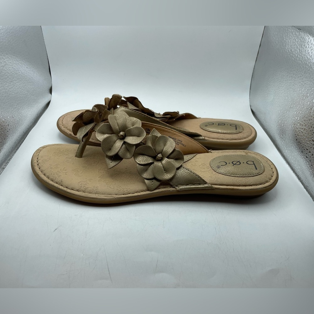 b.o.c. Women's Tan Floral Sandals size 10